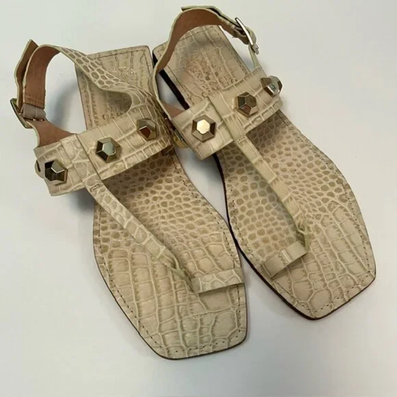 Designer Vince Camuto Dailette Womens Sandals Taupe Size 8.5M - Picture 1 of 9